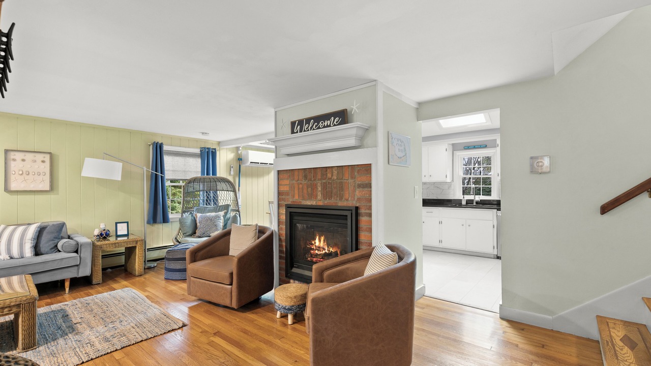 Photo of Livingroom in South Yarmouth