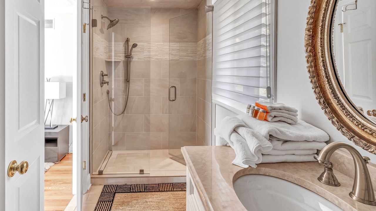 Photo of Bathroom in Lordship