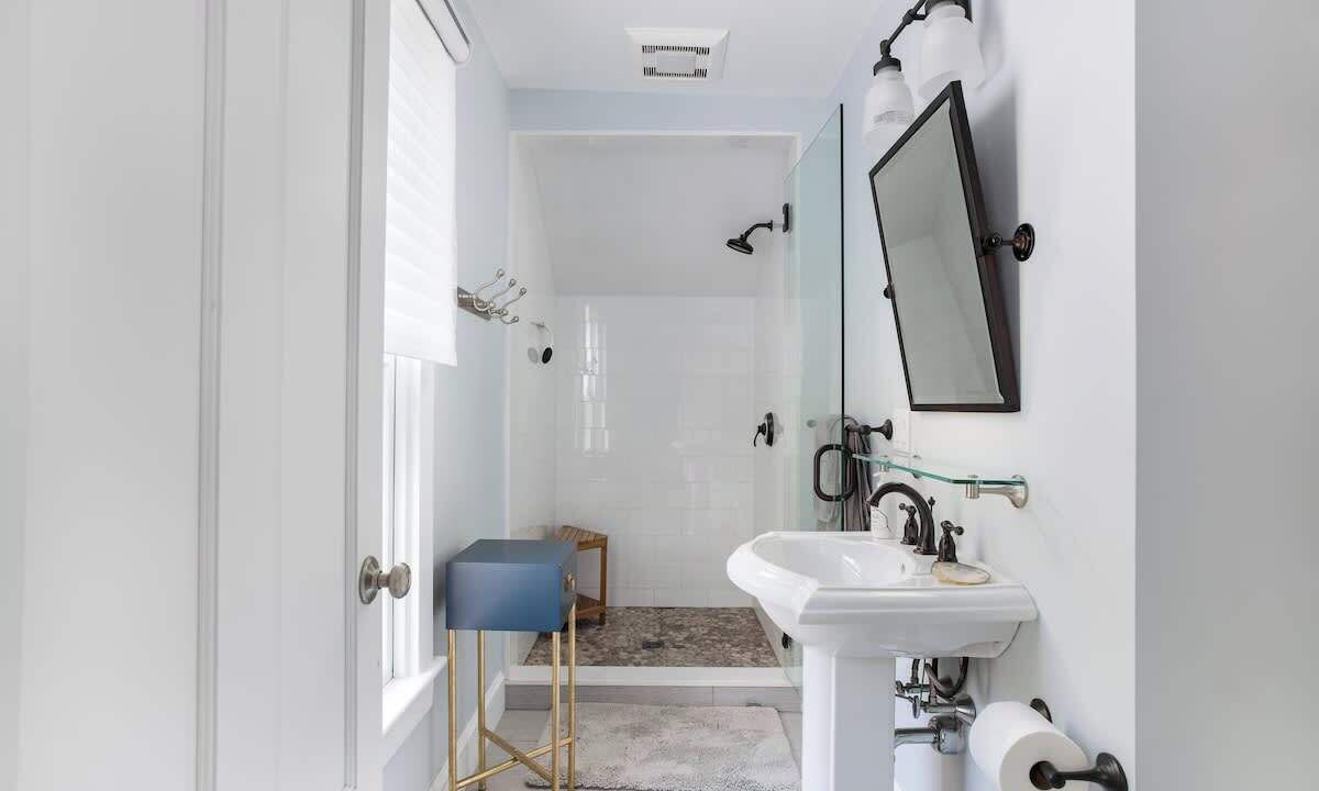 Photo of Bathroom in The Point