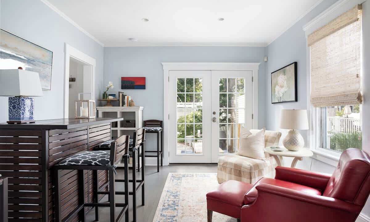 Photo of Livingroom in The Point