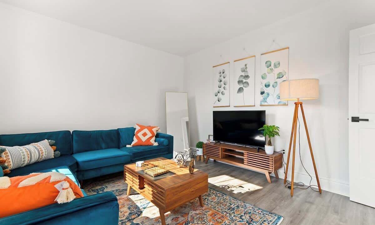 Photo of Livingroom in East Rock