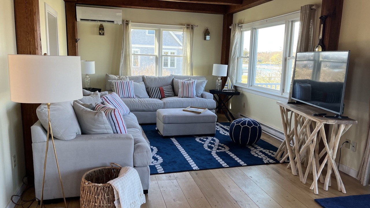Photo of Livingroom in Weekapaug