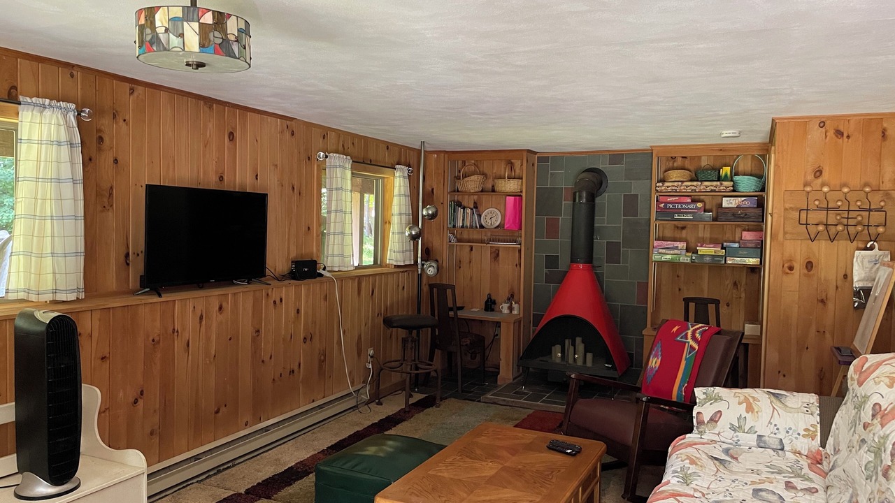 Photo of Livingroom in Otis