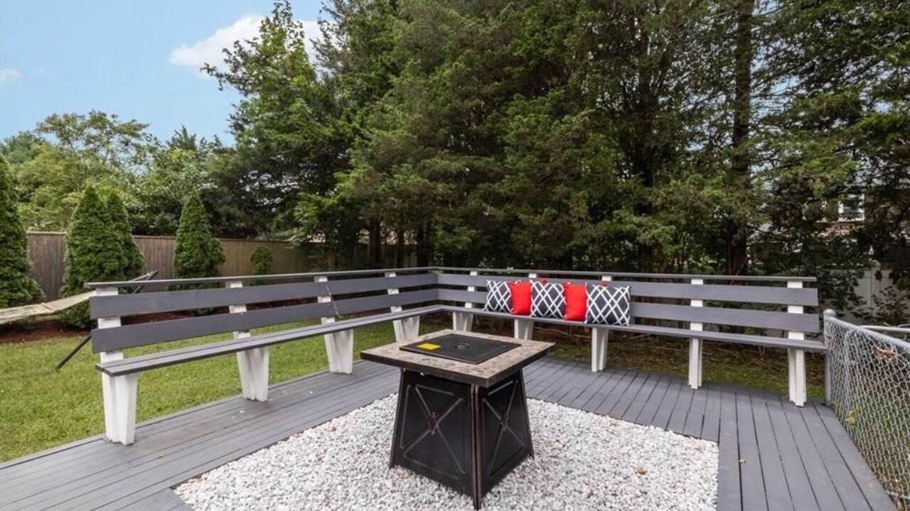 Photo of Patio Balcony in Jamestown