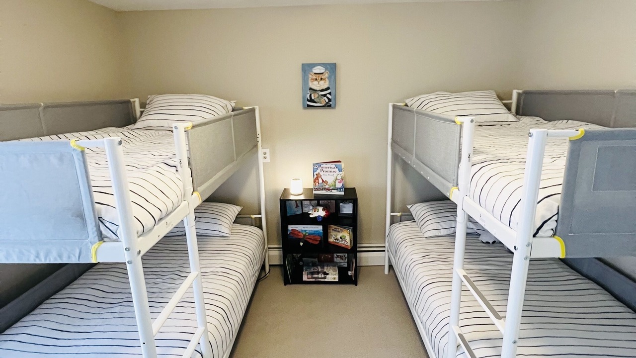 Photo of Bedroom in Jamestown