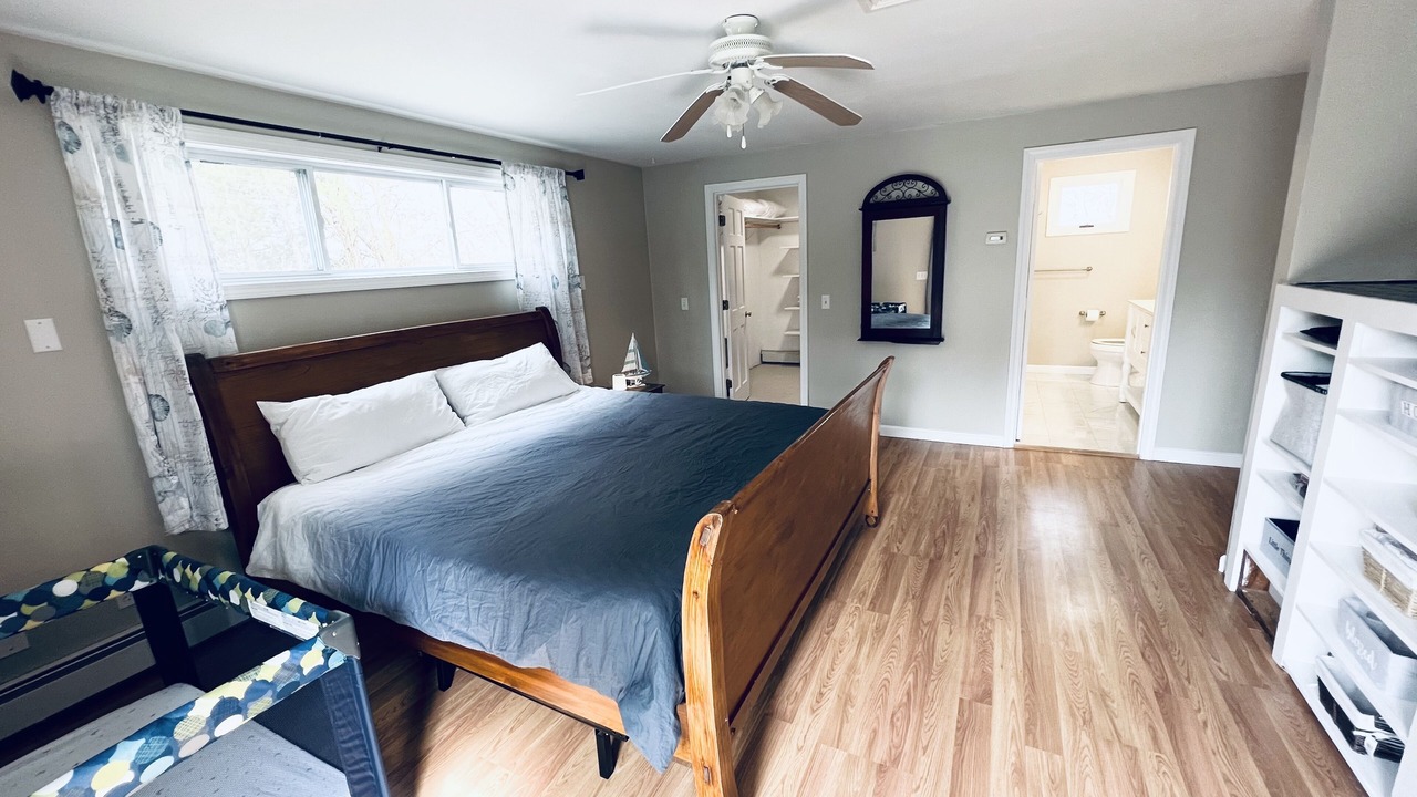 Photo of Bedroom in Jamestown