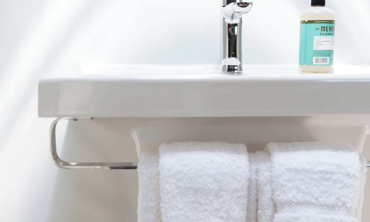 Photo of Bathroom in Bellevue Avenue Historic District