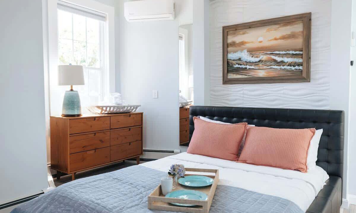 Photo of Bedroom in Bellevue Avenue Historic District