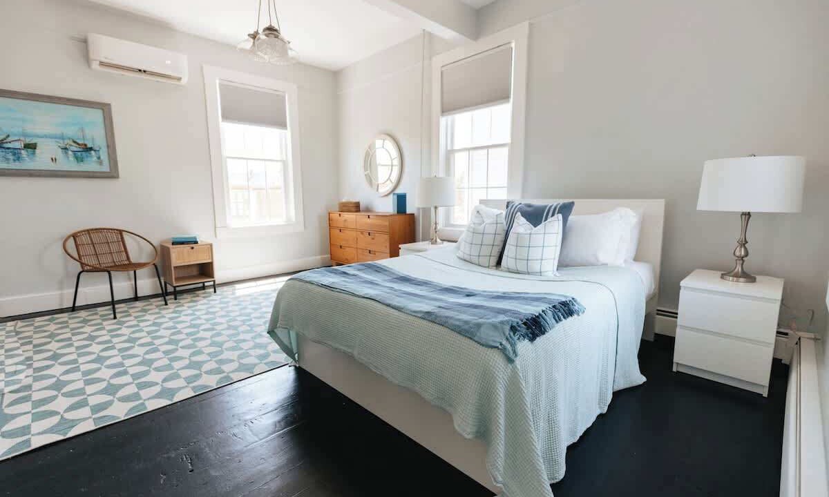Photo of Bedroom in Bellevue Avenue Historic District
