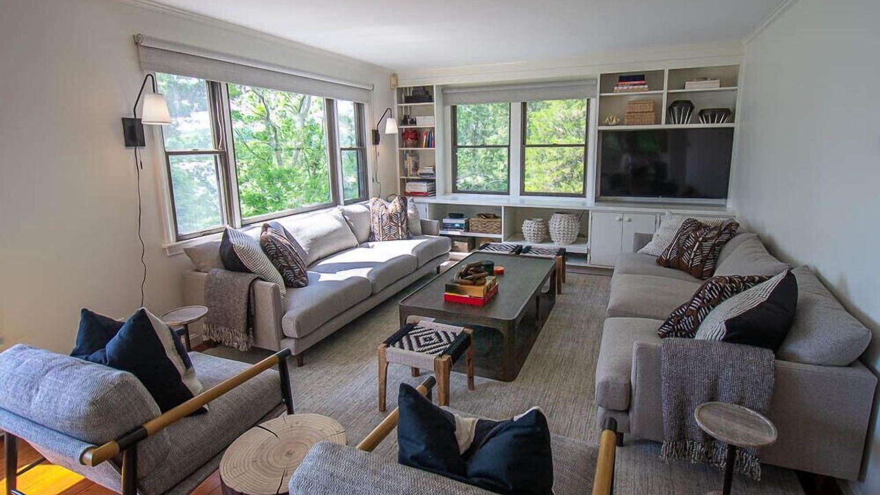 Photo of Livingroom in Waquoit Village