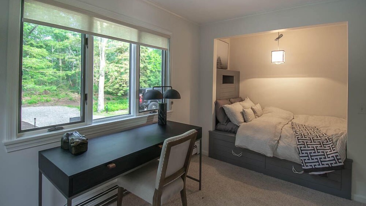 Photo of Bedroom in Waquoit Village