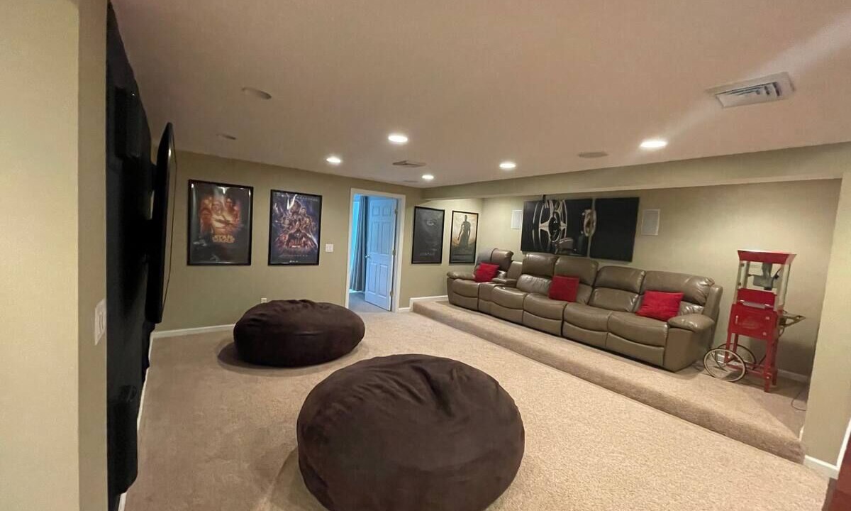 Photo of Livingroom in Noank