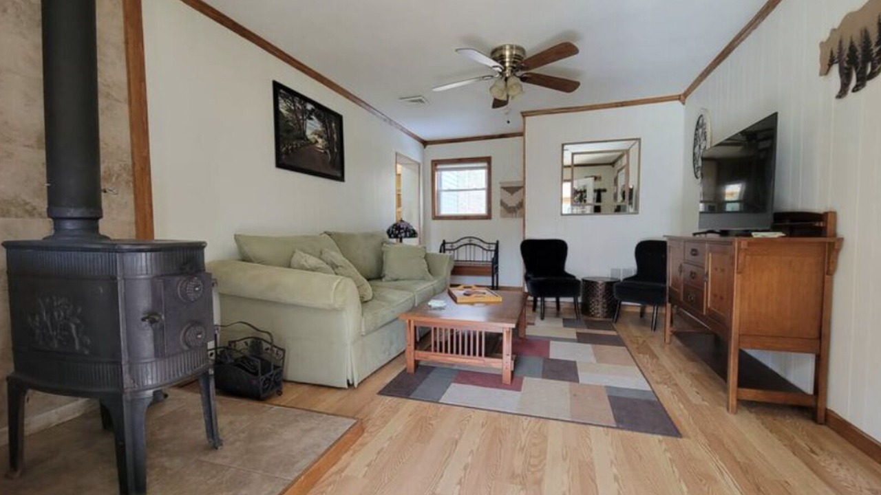 Photo of Bedroom in Town of Conesville