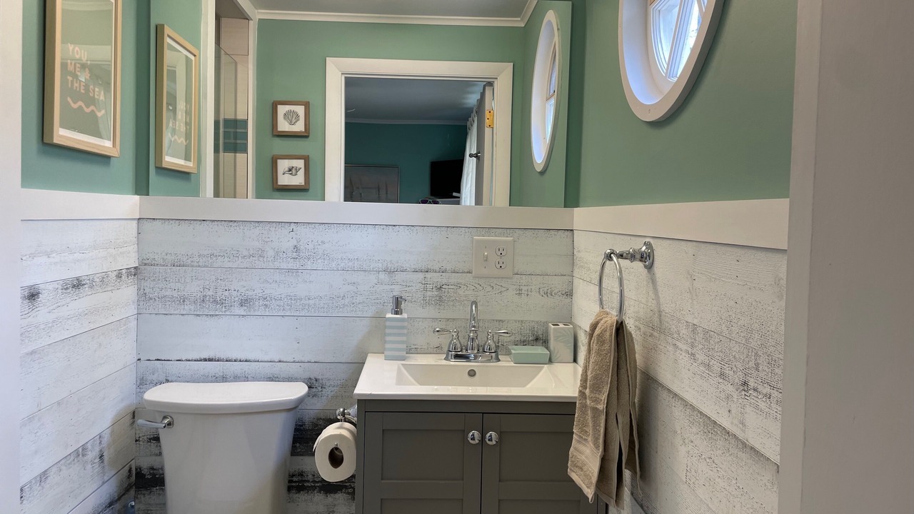 Photo of Bathroom in Ogunquit