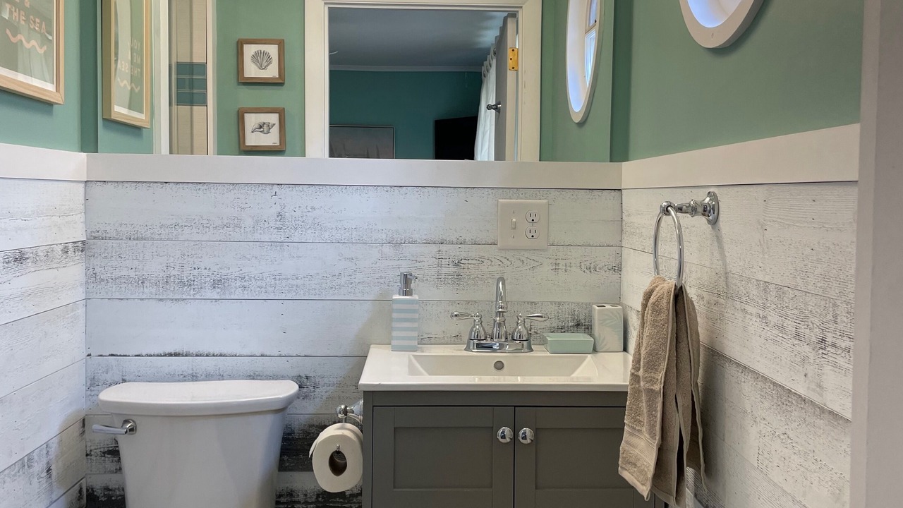 Photo of Bathroom in Ogunquit