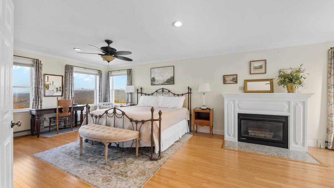 Photo of Bedroom in West Paris