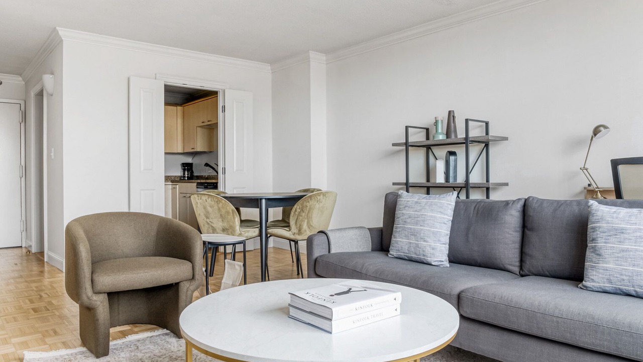 Photo of Livingroom in Fenway–Kenmore