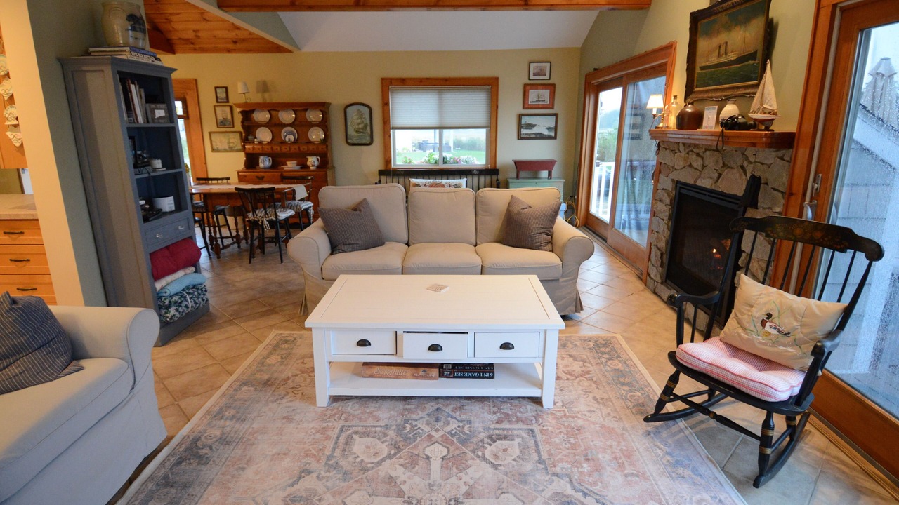 Photo of Livingroom in Morgan Point