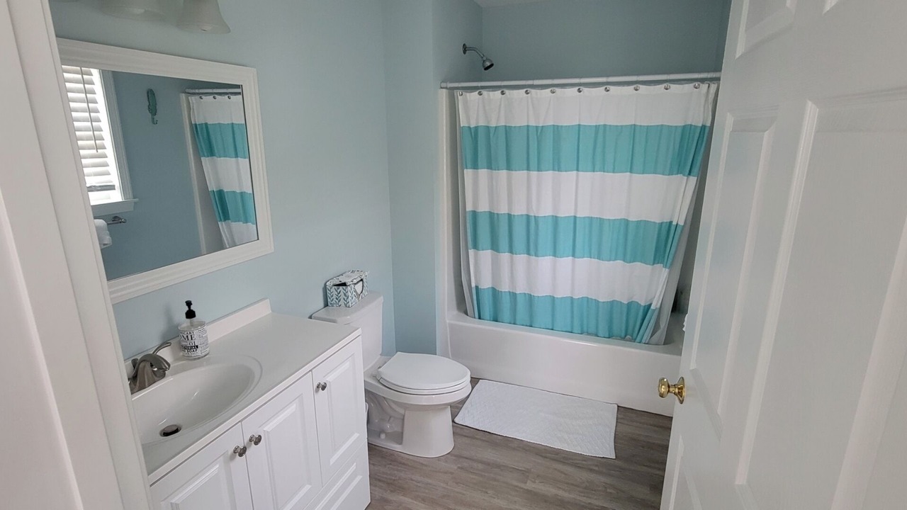 Photo of Bathroom in York Beach