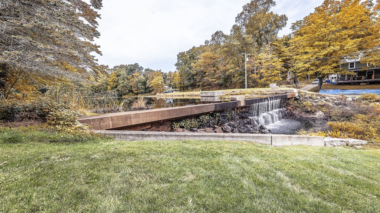 Photo of Outdoor in Northfield