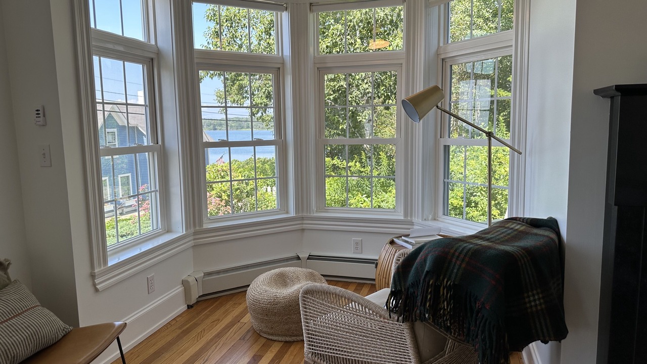 Photo of Bedroom in Mid-Coast and Islands