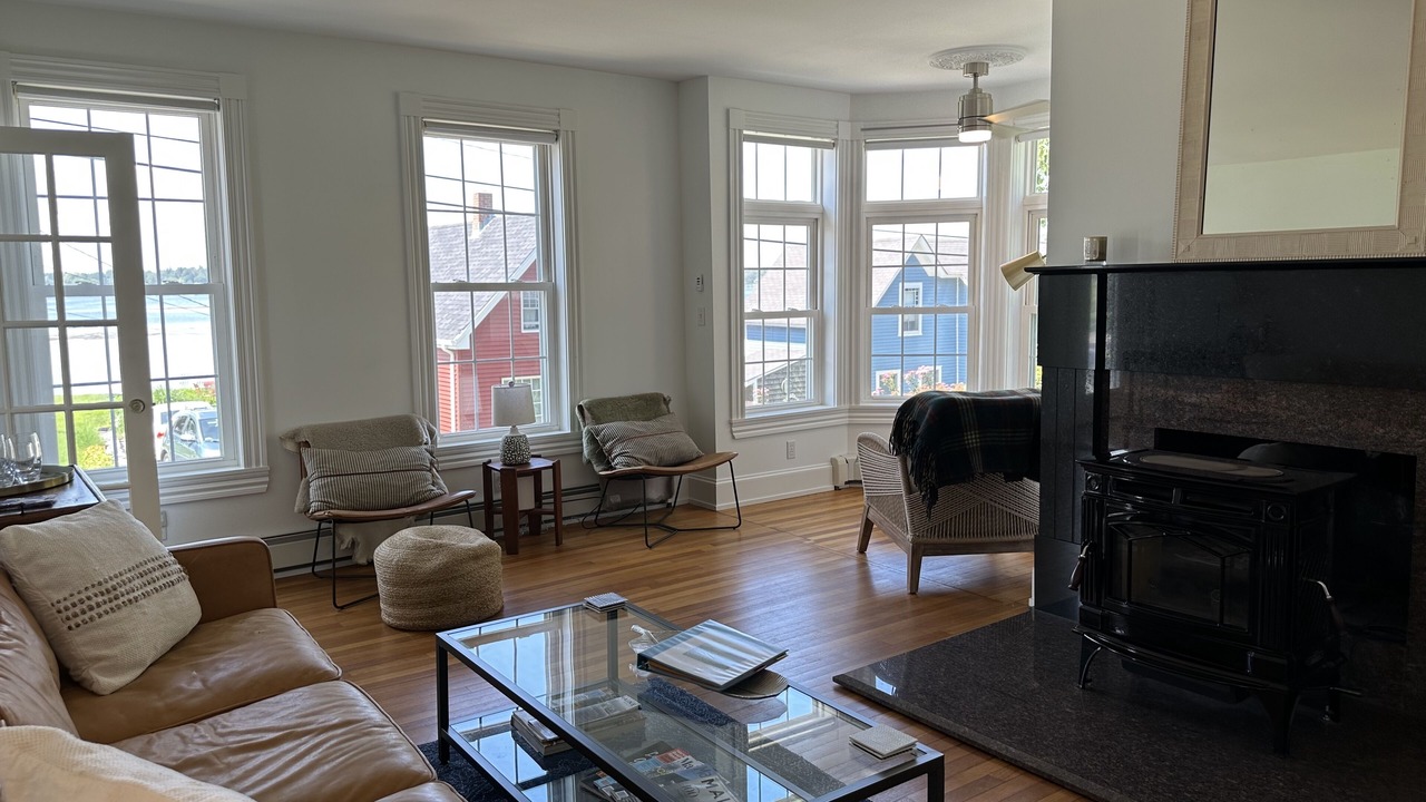 Photo of Bedroom in Mid-Coast and Islands
