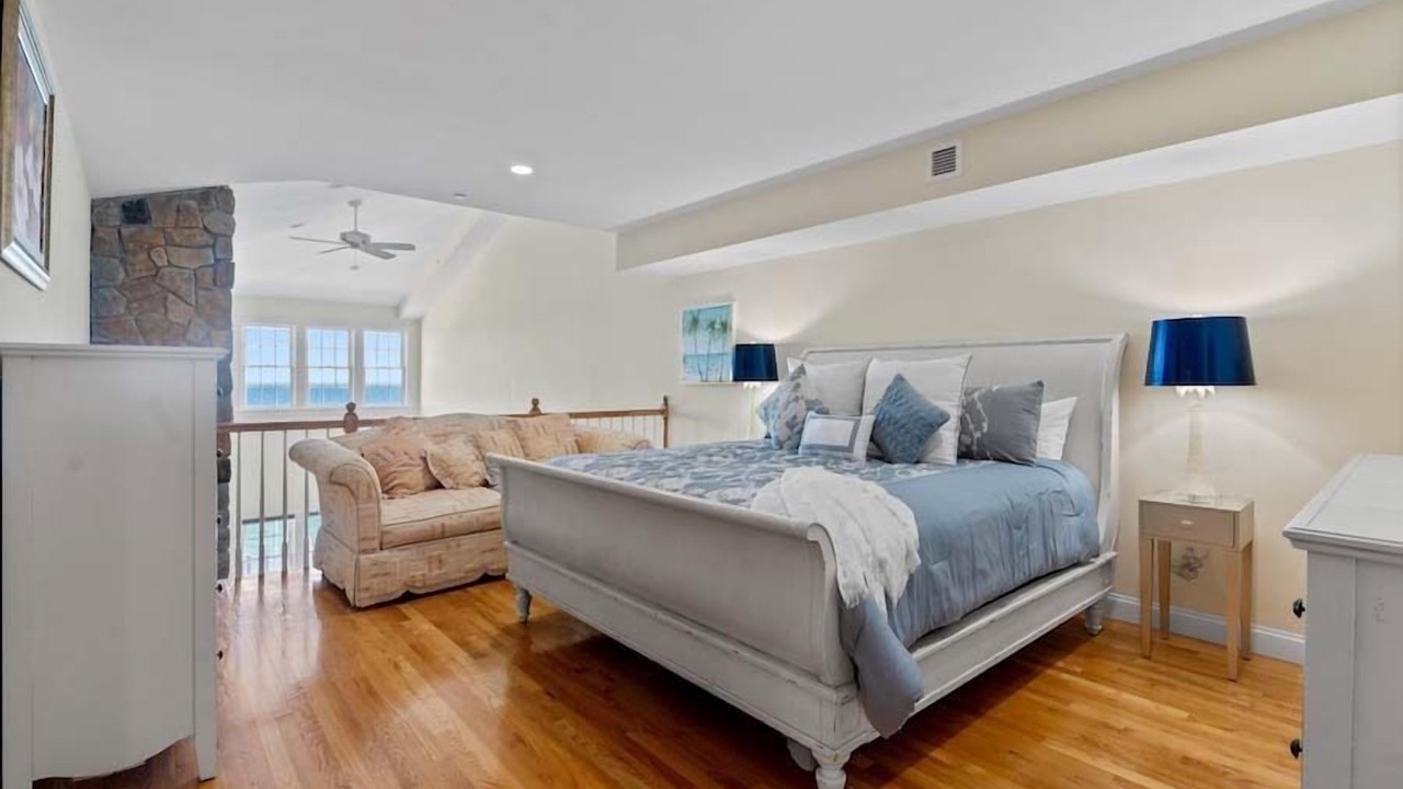 Photo of Bedroom in Falmouth Heights