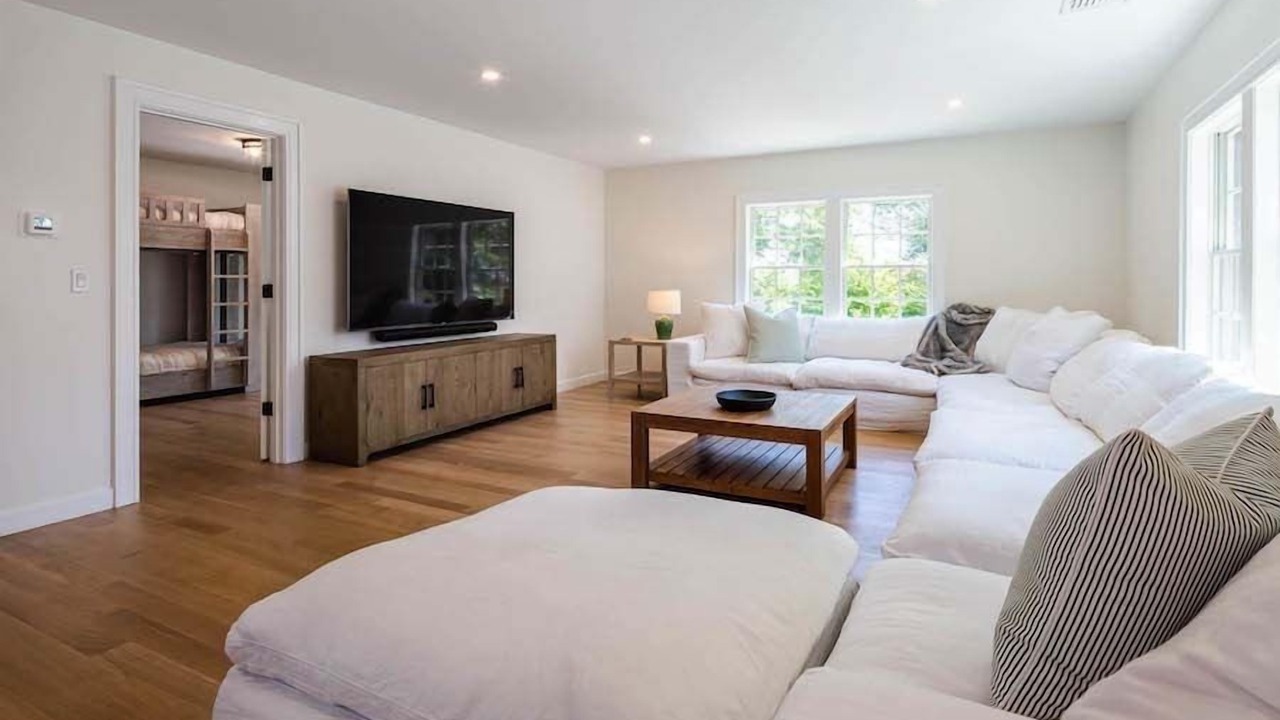 Photo of Livingroom in North Chatham