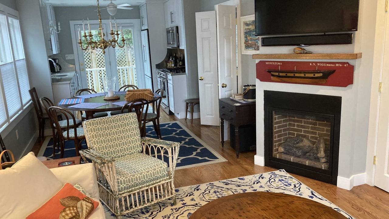 Photo of Livingroom in Provincetown