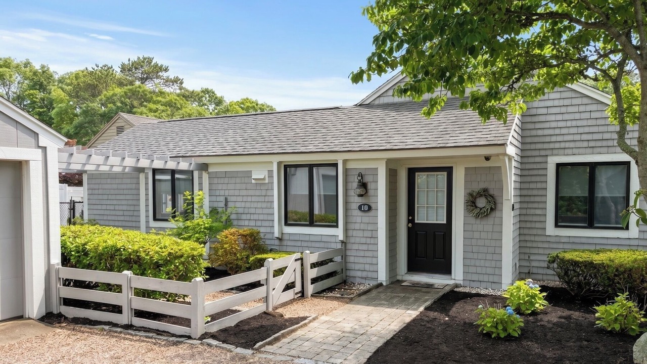Photo of Outdoor in Mews Village