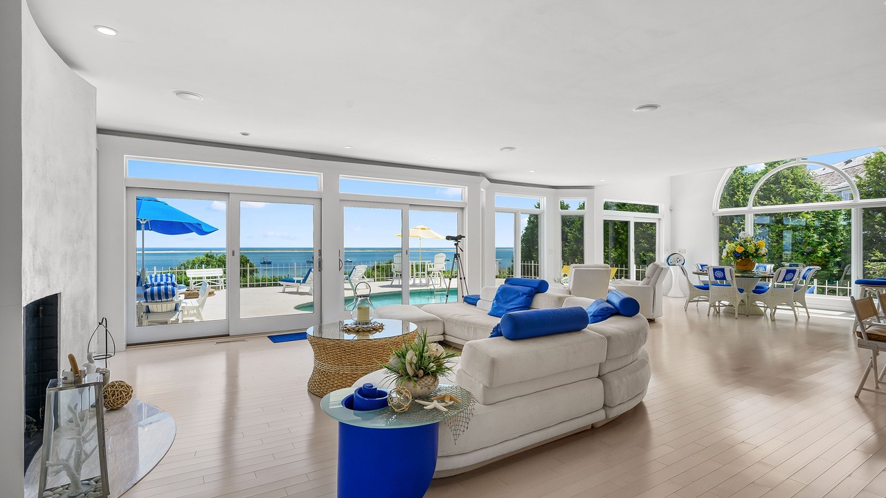 Photo of Livingroom in Chatham