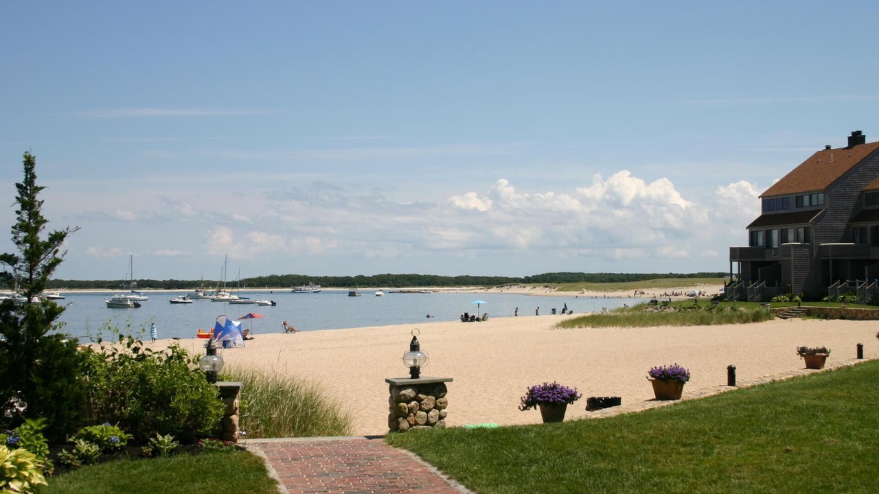 Photo of Others in Hyannis