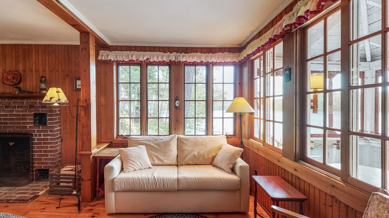Photo of Livingroom in Raymond