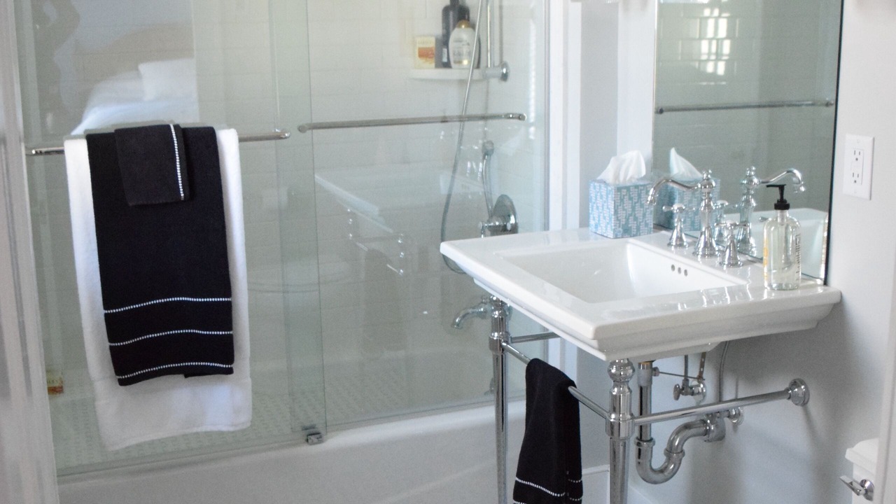 Photo of Bathroom in Stonington