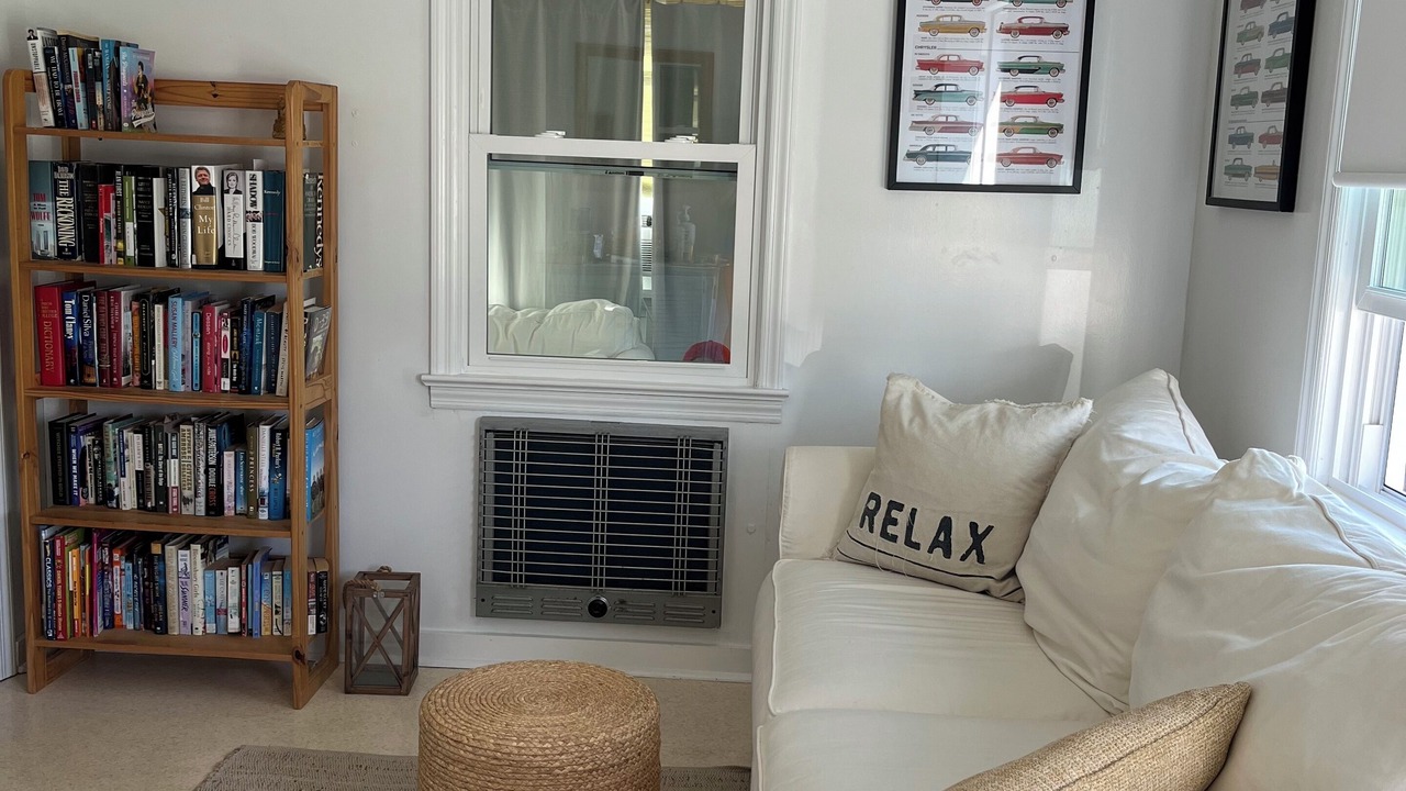 Photo of Livingroom in Westhampton Beach