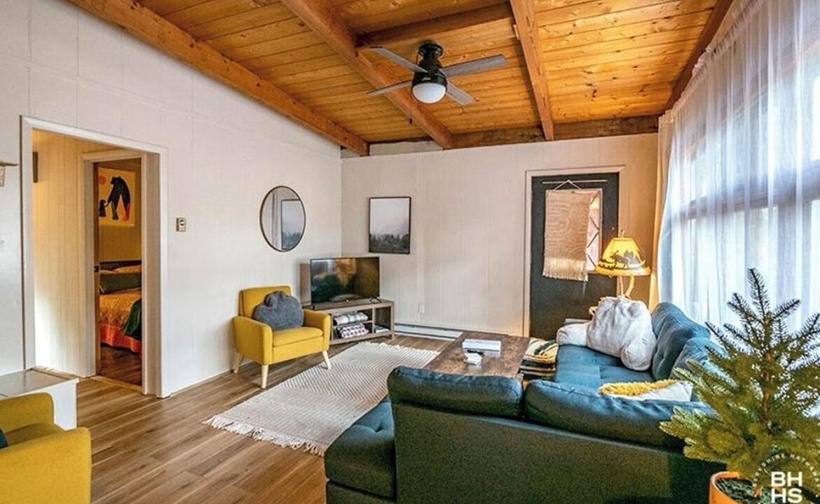 Photo of Livingroom in Jay
