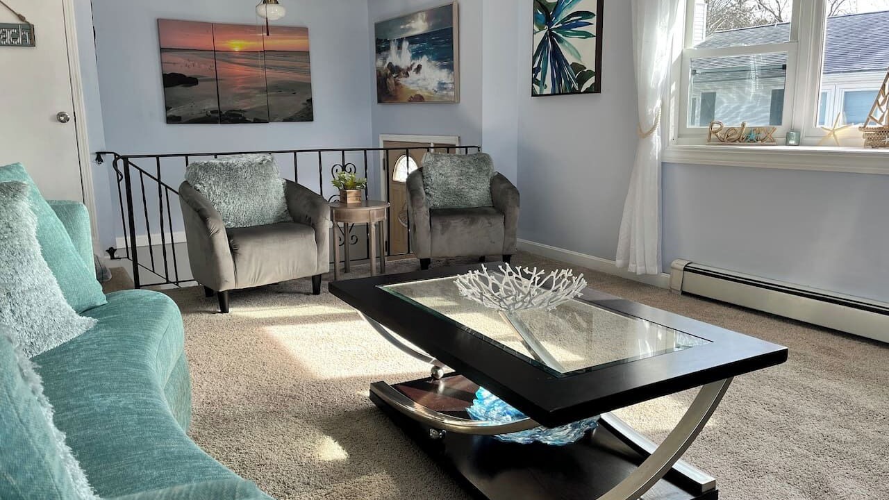 Photo of Livingroom in Newport East