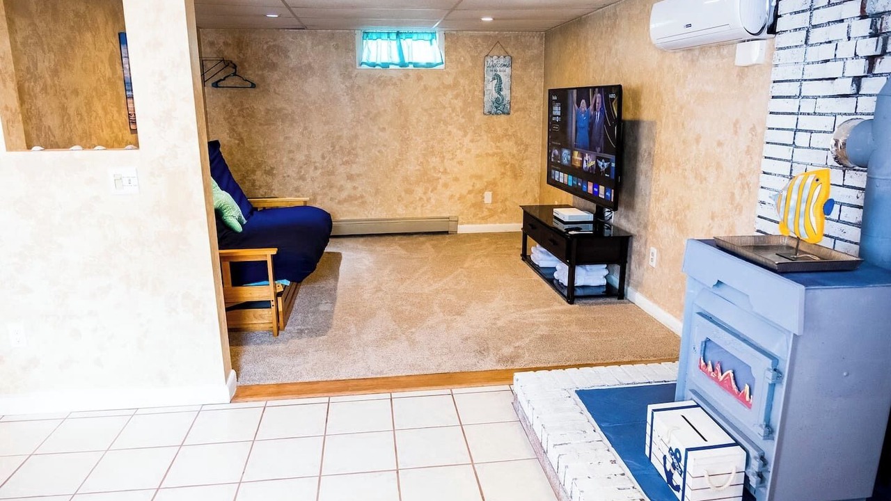 Photo of Livingroom in Newport East
