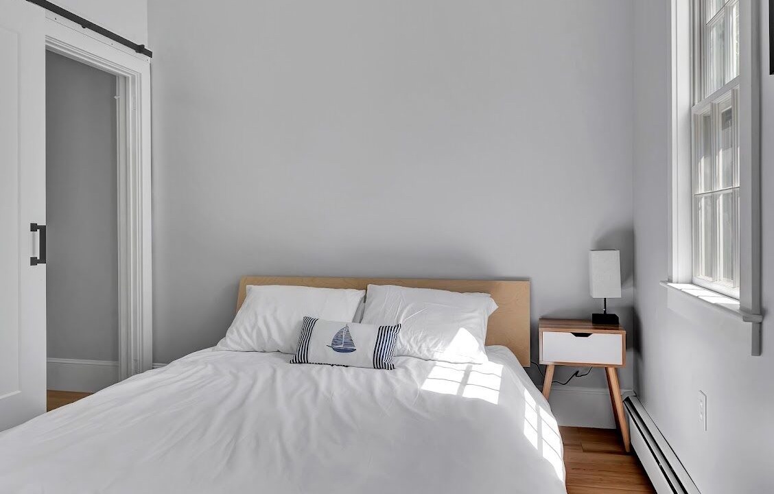 Photo of Bedroom in Top of the Hill