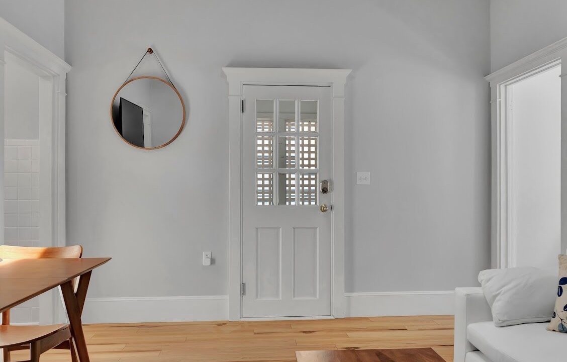 Photo of Livingroom in Top of the Hill
