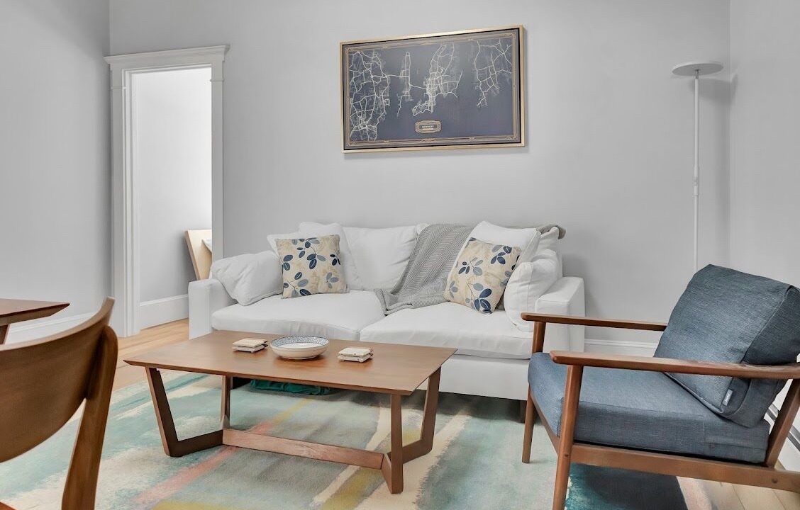Photo of Livingroom in Top of the Hill