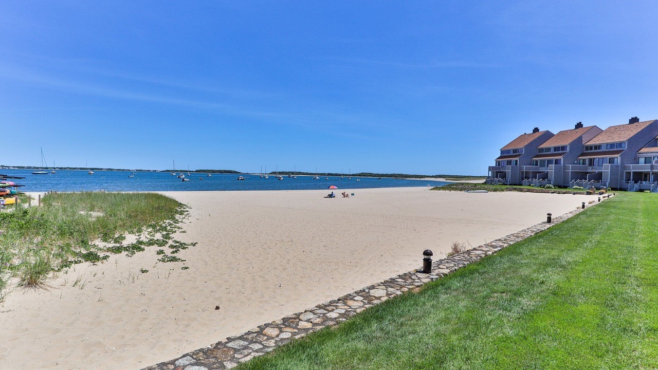Photo of Others in Hyannis