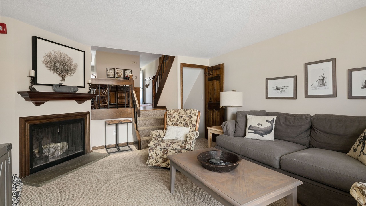 Photo of Livingroom in Hyannis
