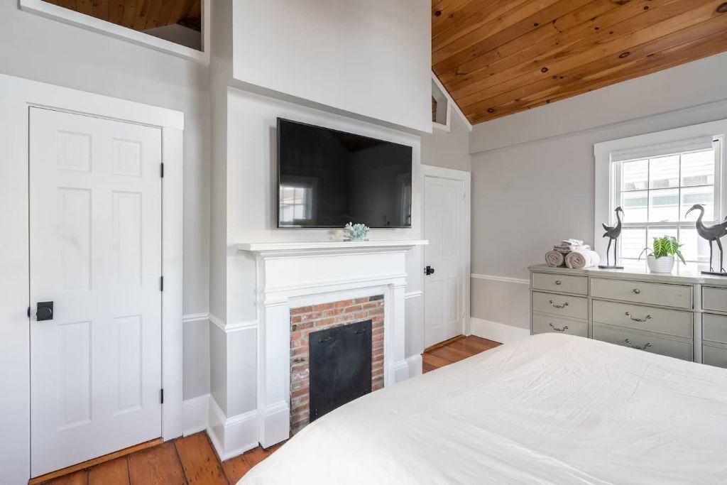 Photo of Bedroom in Historic Hill