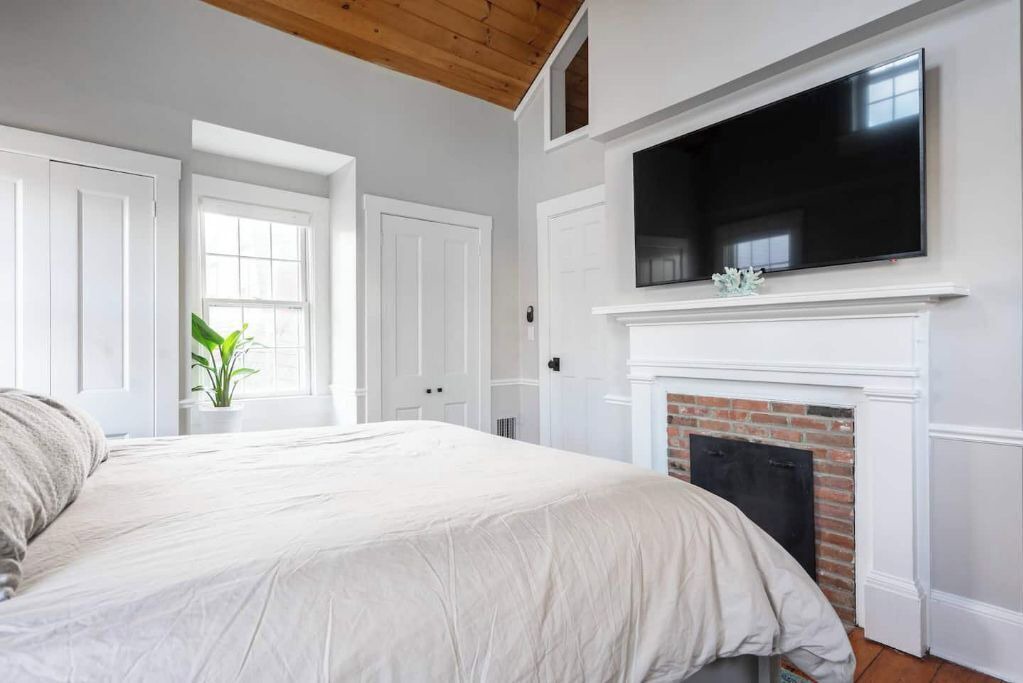 Photo of Bedroom in Historic Hill