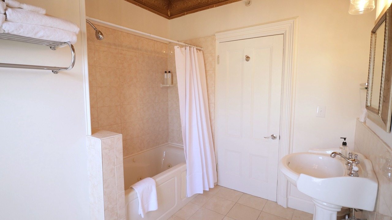 Photo of Bathroom in Parkside