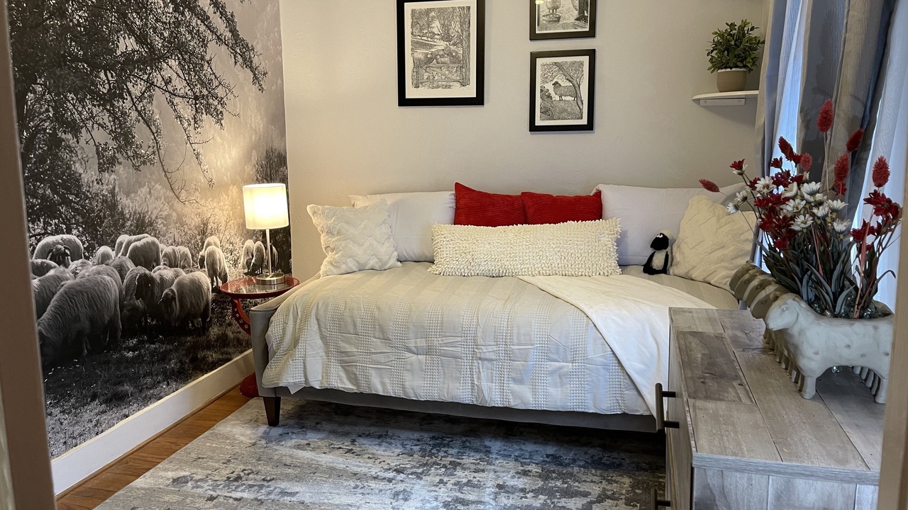 Photo of Bedroom in Pittsfield