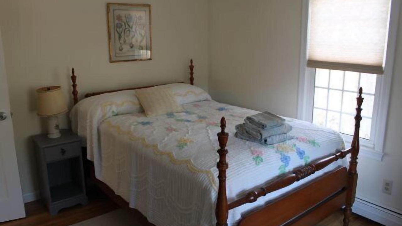 Photo of Bedroom in Dennis