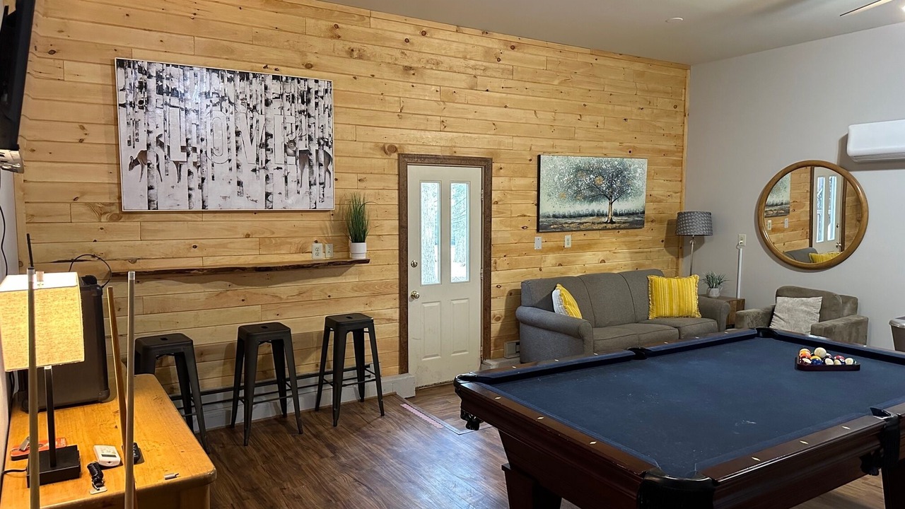Photo of Livingroom in Lake Harmony Estates