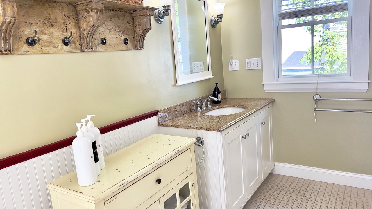 Photo of Bathroom in Ocean Park